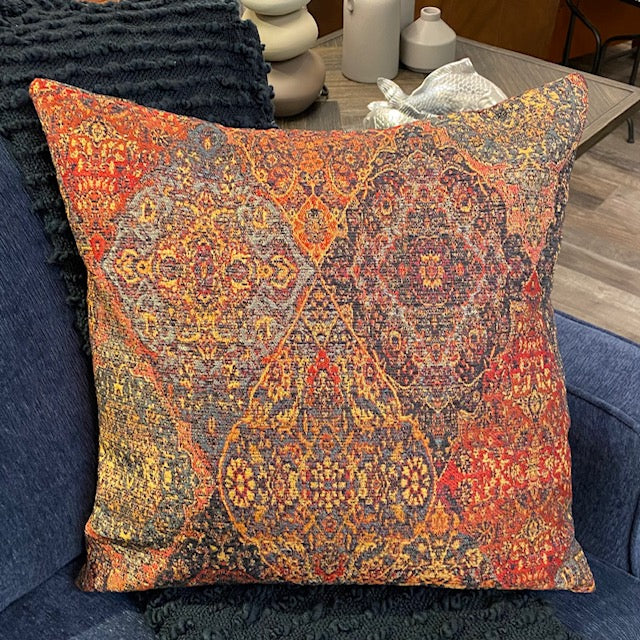 TRADITIONAL RED PATTERNED CUSHION