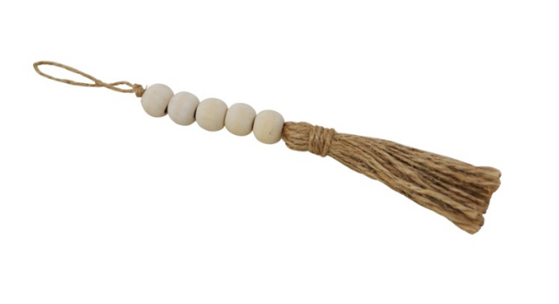 NATURAL COLOUR WOODEN BEADS WITH A TASSEL - Kate & Co. Home