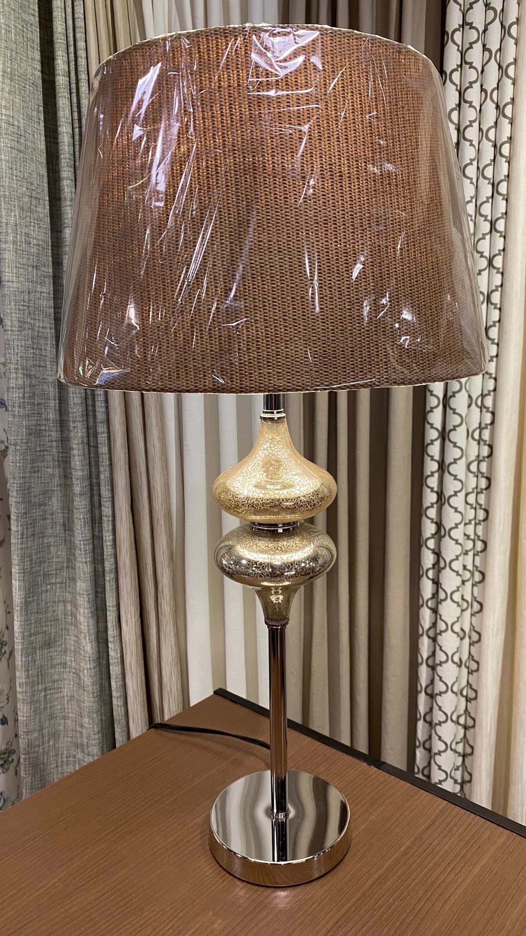 GLASS TEAR DROP TABLE LAMP - Kate & Co. Home